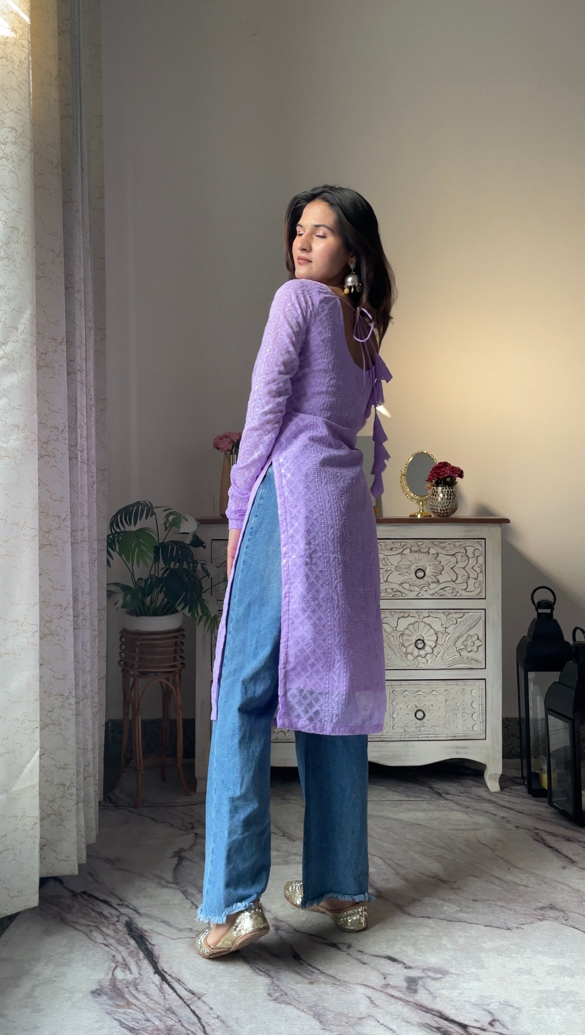 CHIKANKARI DEEP BACK TASSEL KURTI