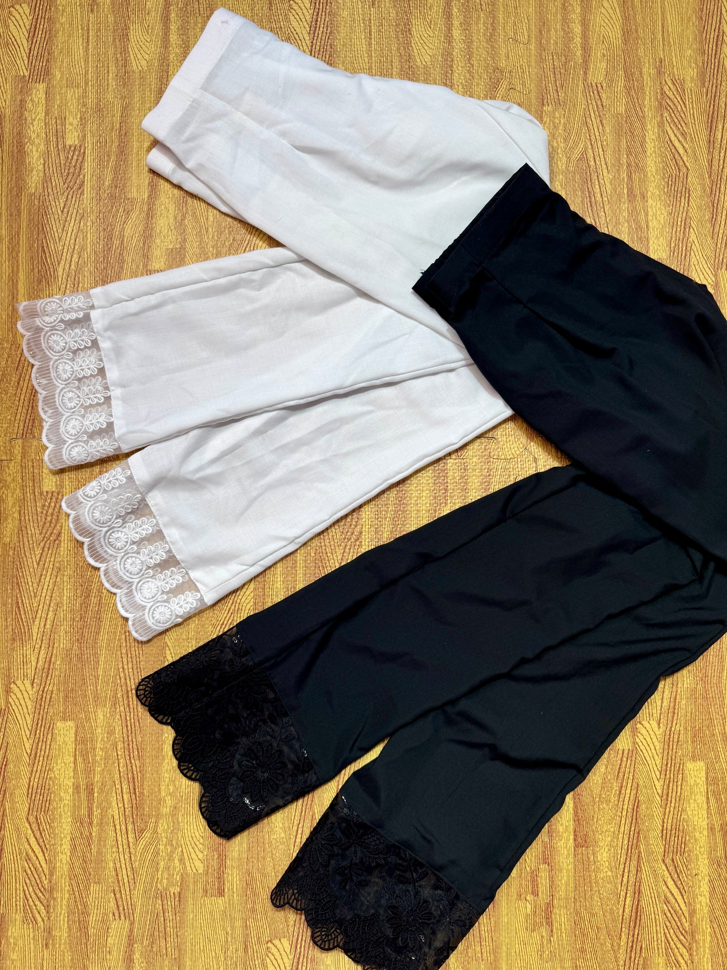 COTTON LACE TROUSER