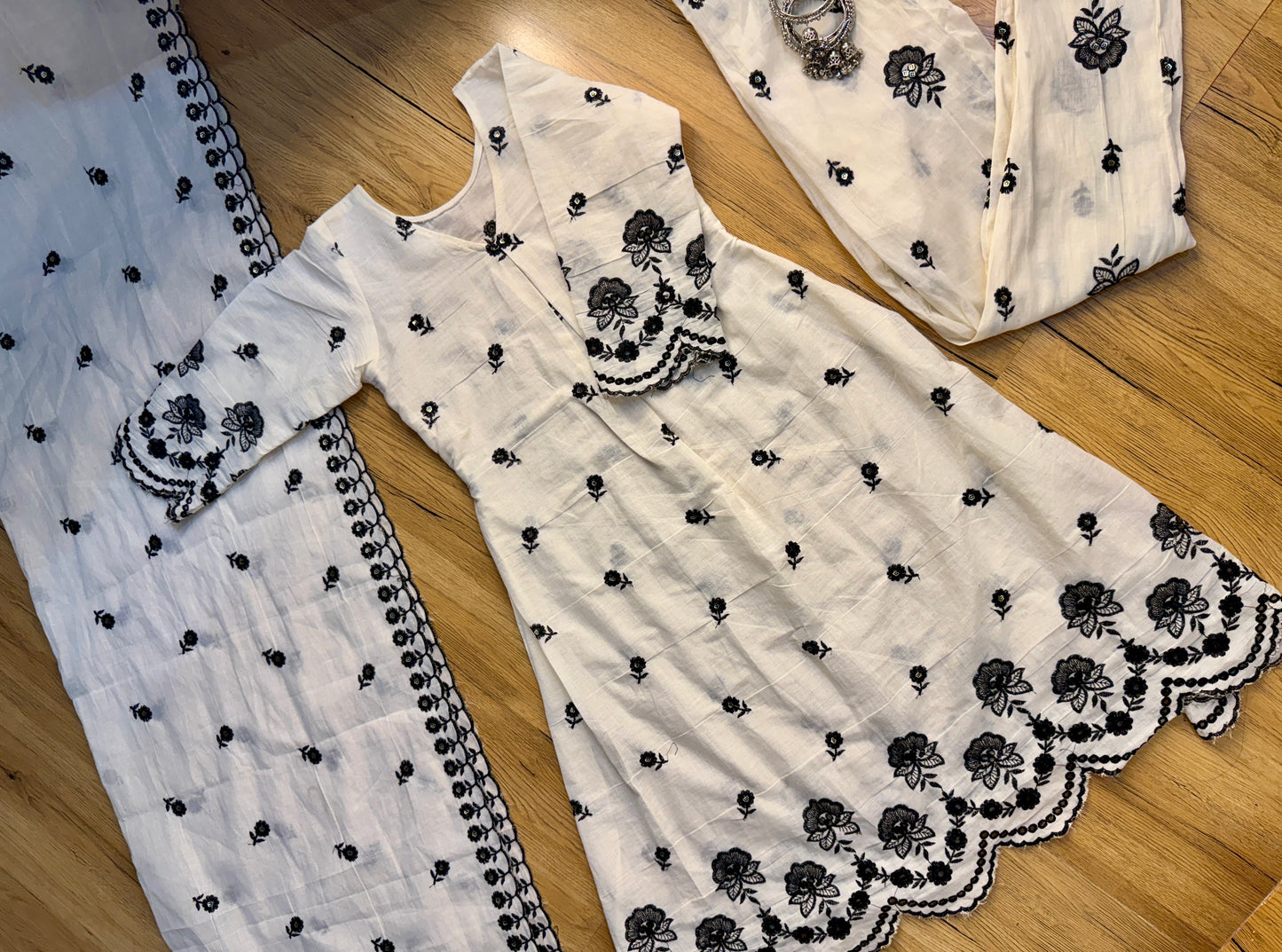 IVORY BLOOM SET