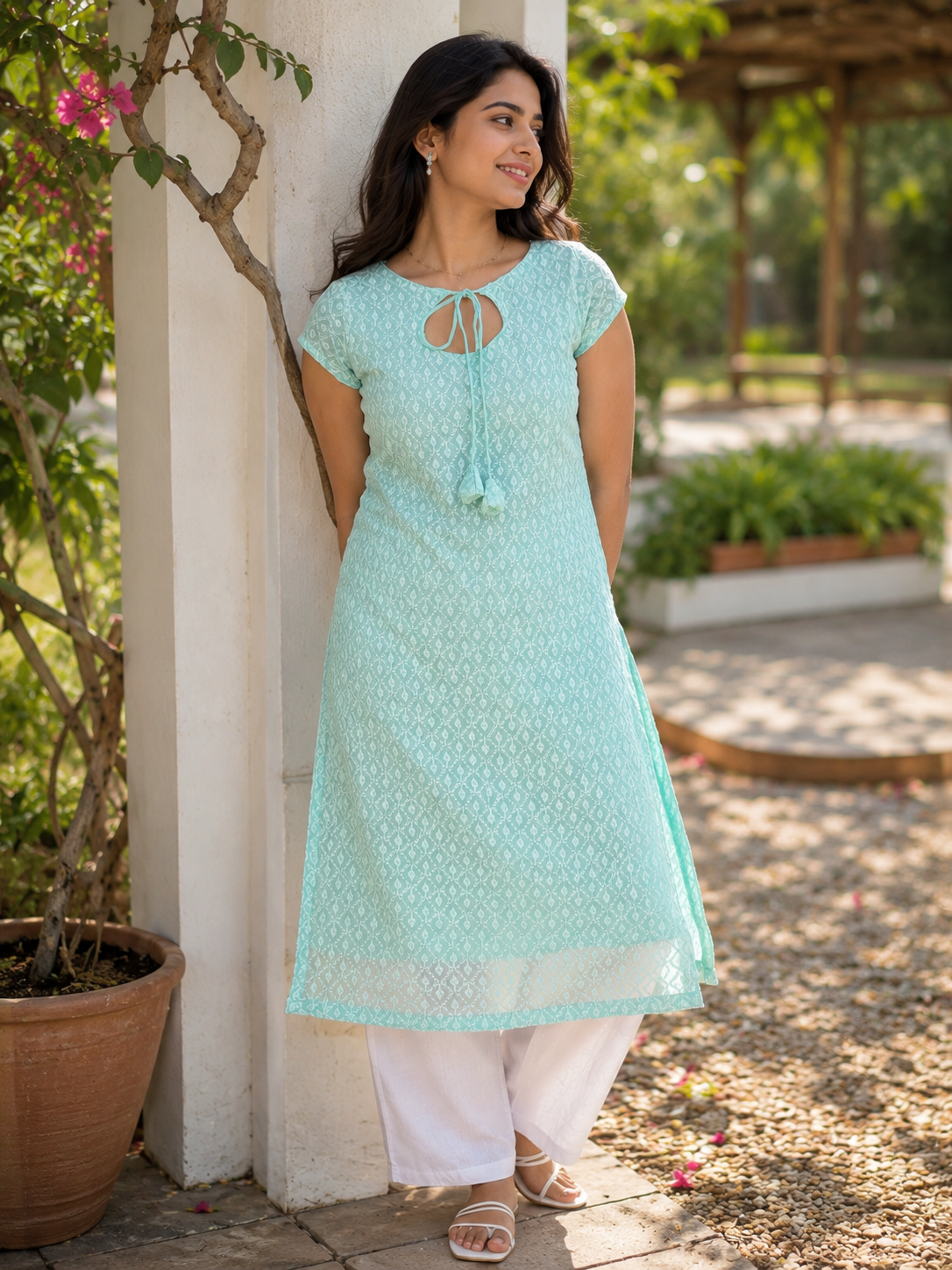 Keyhole Tie Up Chikankari Kurti
