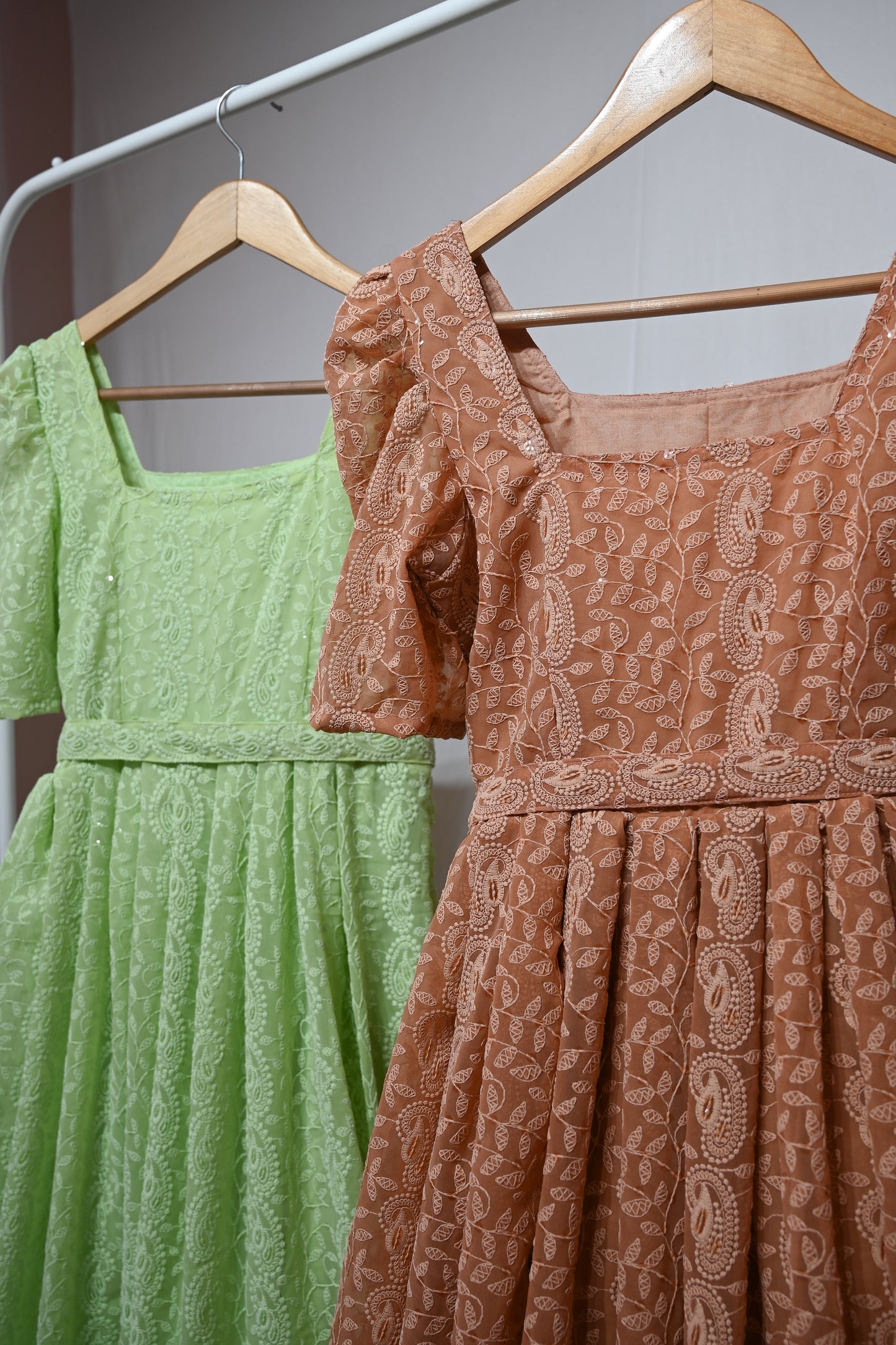 CHICKENKARI BALOON SLEEVES GOWN