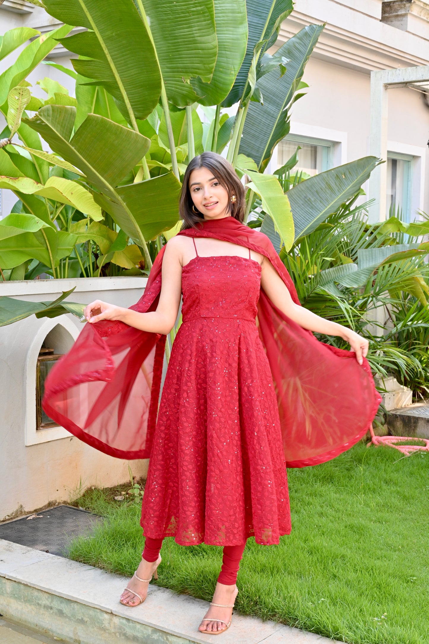 CRISS CROSS BACKLESS ANARAKLI WITH DUPPATA