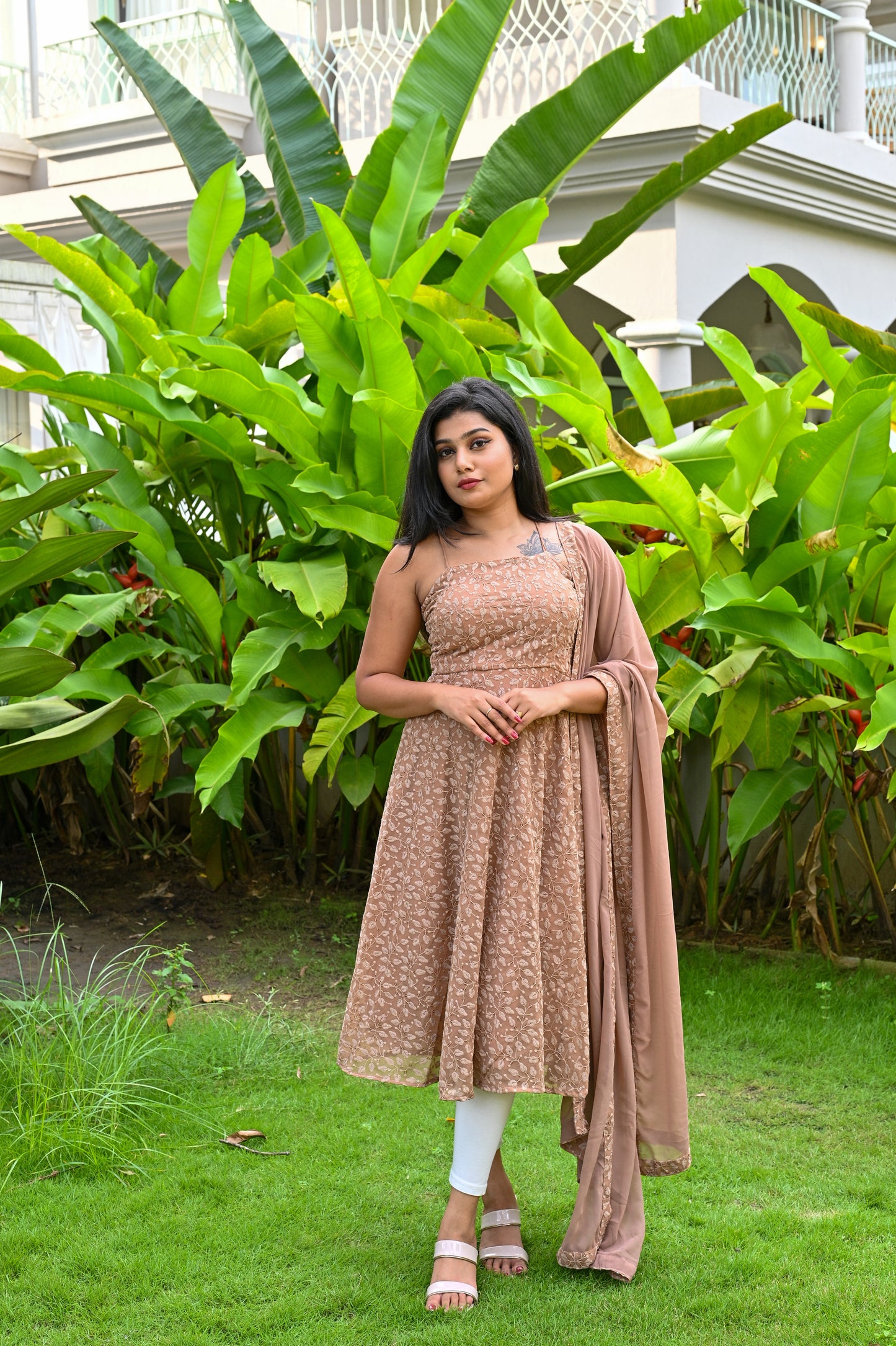CRISS CROSS BACKLESS ANARAKLI WITH DUPPATA