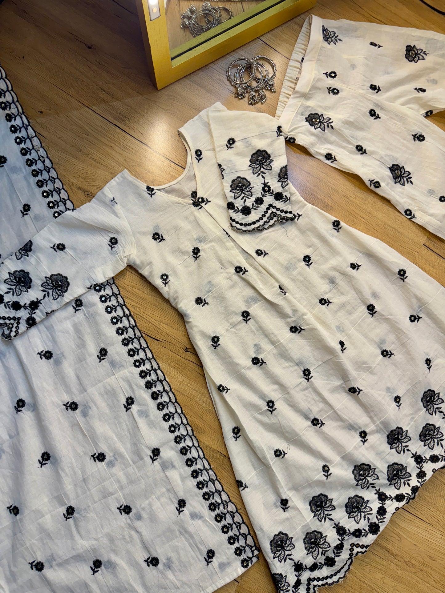 IVORY BLOOM SET