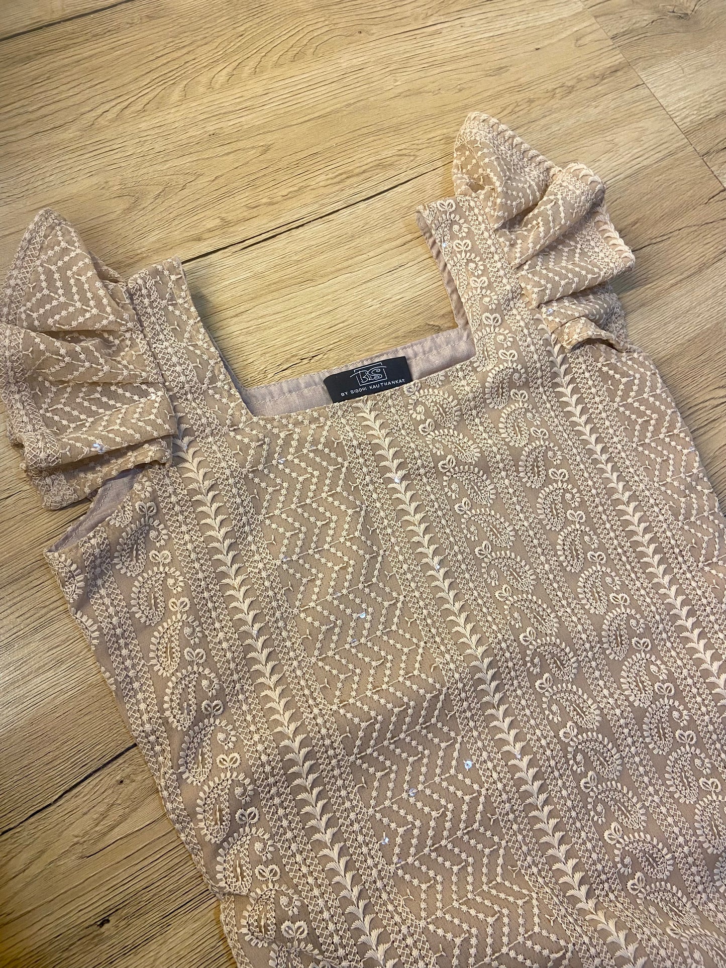 CHIKANKARI RUFFLE SLEEVES KURTI