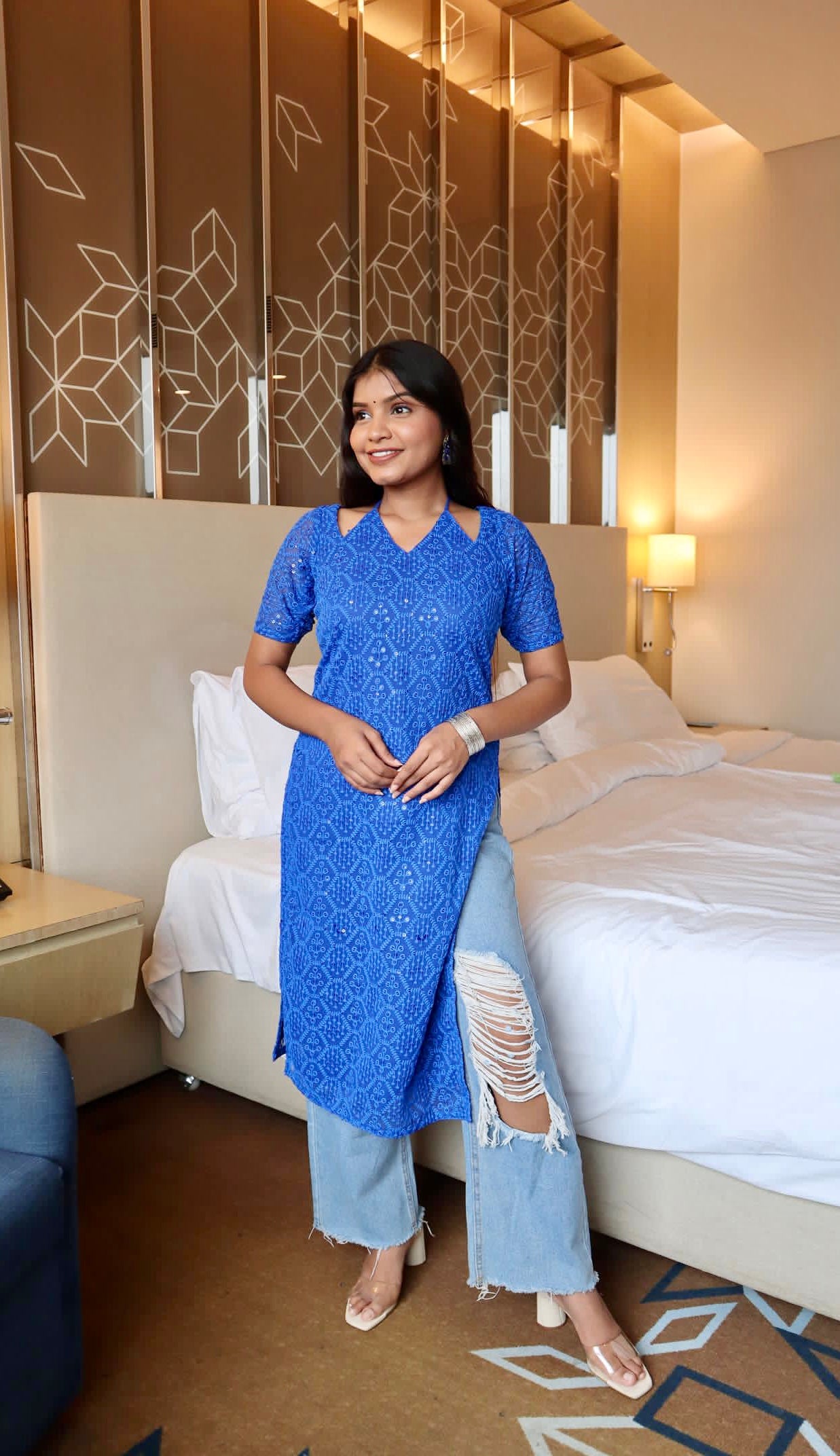 CHIKANKARI TIE UP KURTI