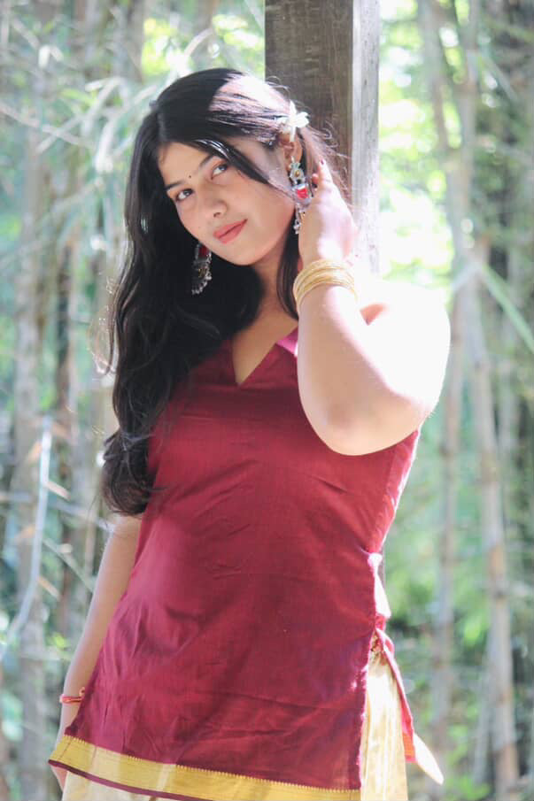 HALTER NECK BACKLESS SHORT KURTI