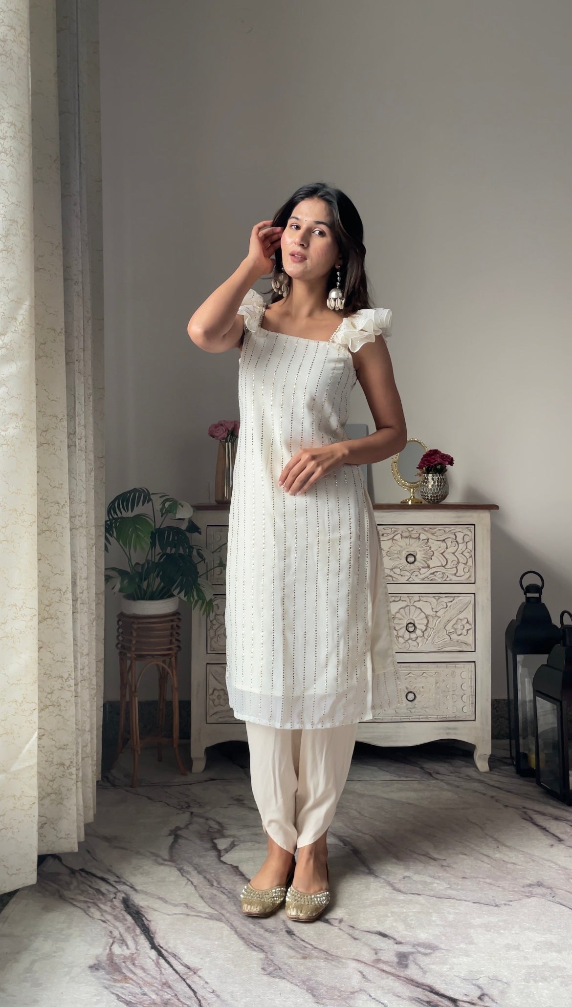 RUFFLE SLEEVE BEADWORK KURTI